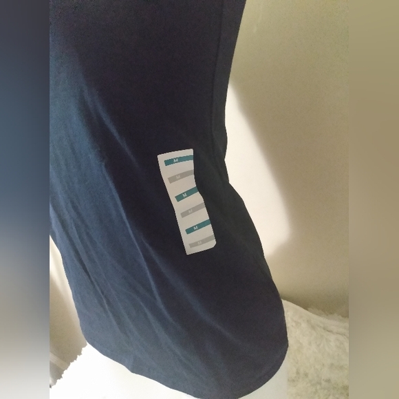 Nwt old navy woman's size medium blue camisole - Picture 2 of 4